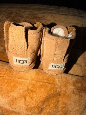 UGG “Chestnut” Tan Suede Baby Walker Boots